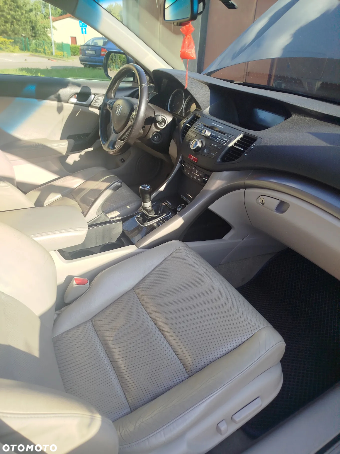 Honda Accord 2.2d Elegance - 10