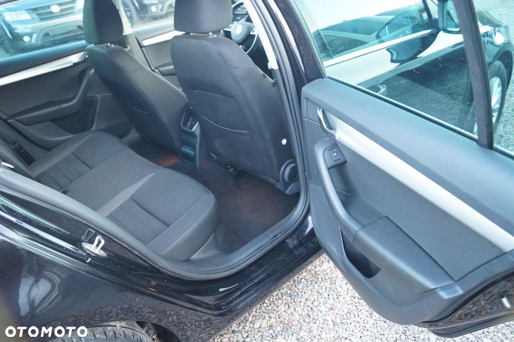 Skoda Octavia - 25