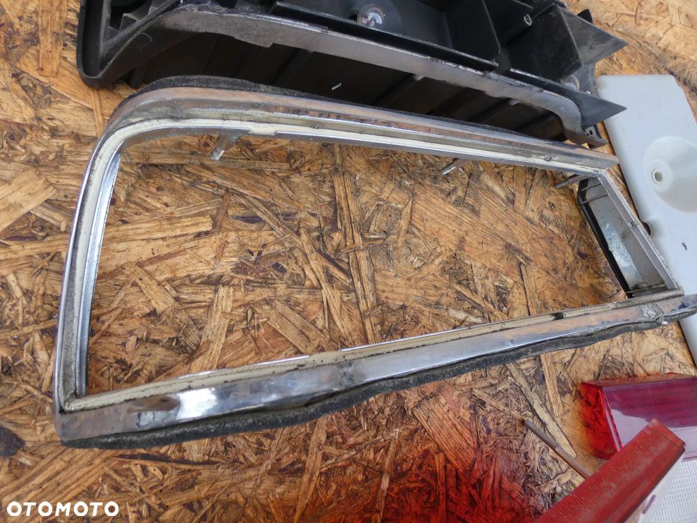 BMW E24 LAMPA LEWY TYŁ KOMPLETNA - 5