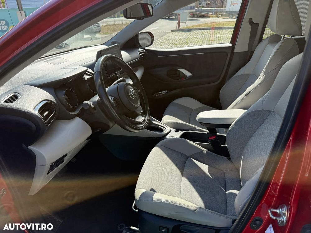 Toyota Yaris 1.5 VVT-i HSD Dynamic - 7