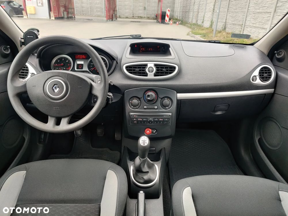 Renault Clio 1.5 dCi Alize - 7