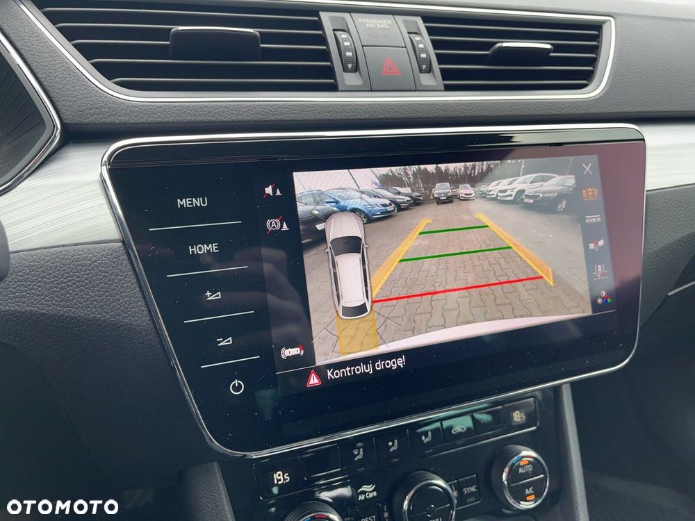 Skoda Superb 2.0 TDI SCR Ambition DSG - 23