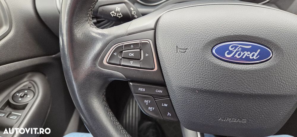 Ford Kuga 1.5 EcoBoost 4WD Aut. Trend - 28