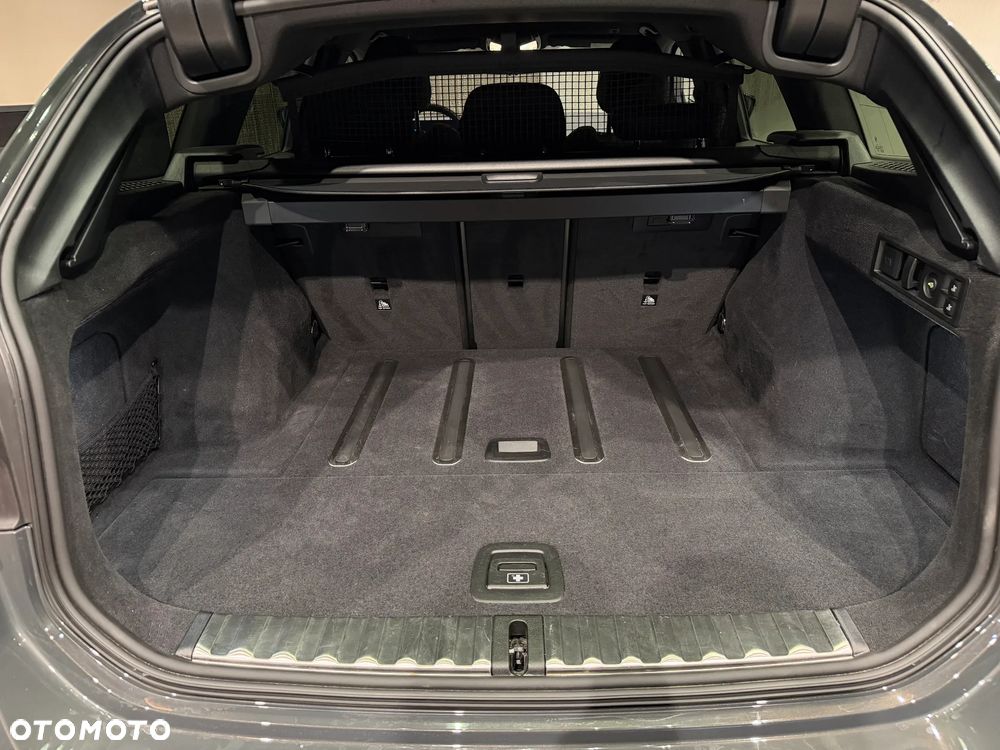 BMW Seria 3 320i M Sport sport - 24