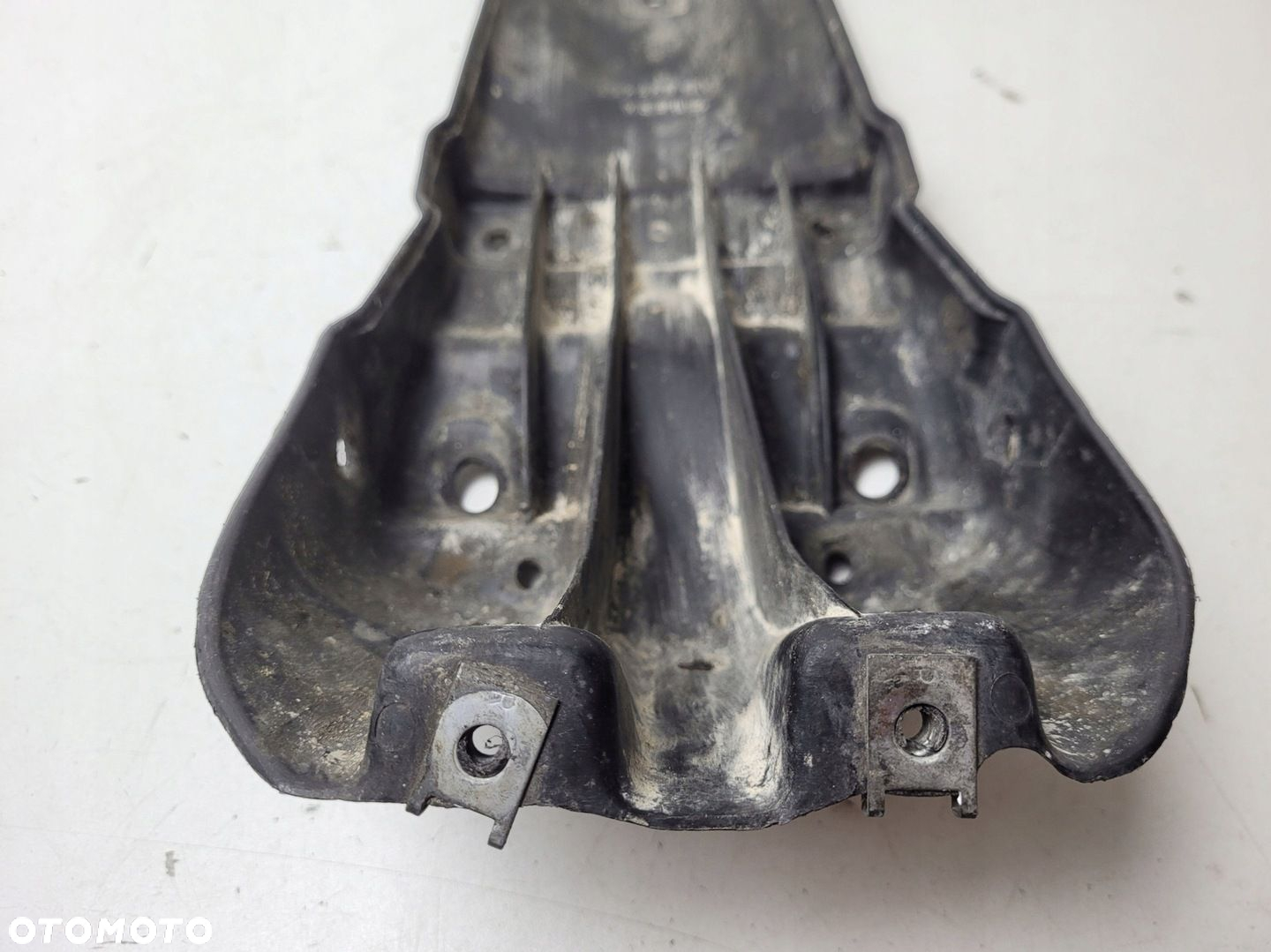 GILERA RC600 BŁOTNIK TYŁ MOCOWANIE TABLICY - 7