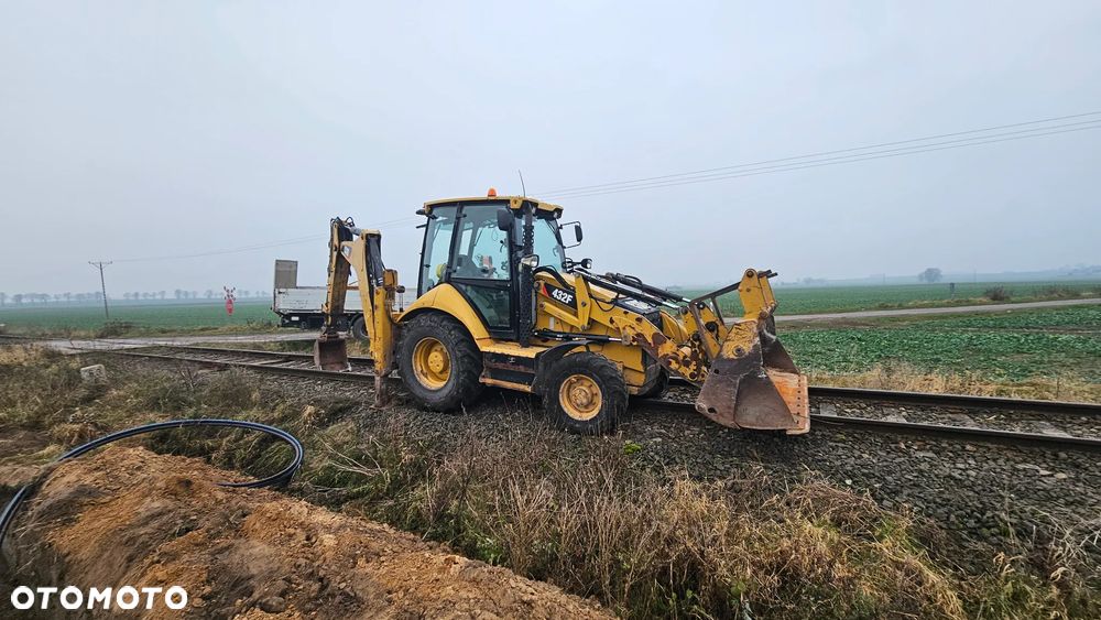 Caterpillar 432 F - 4