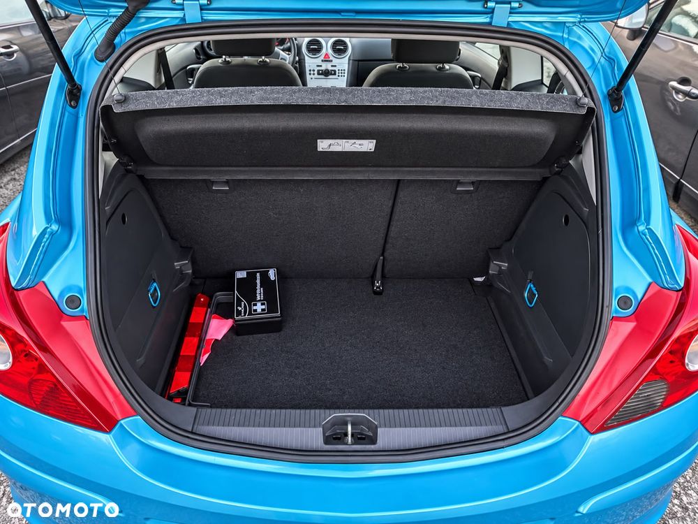Opel Corsa 1.2 16V Essentia - 14