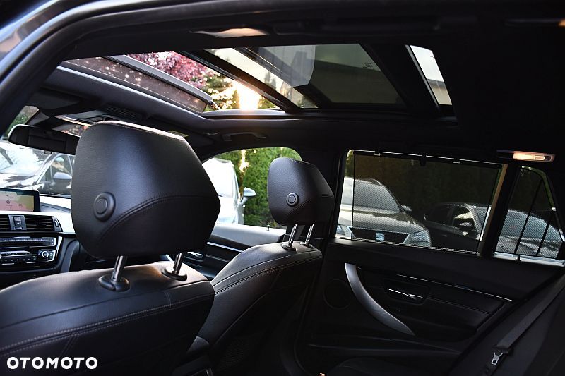 BMW Seria 3 320d xDrive Edition Luxury Line Purity - 23