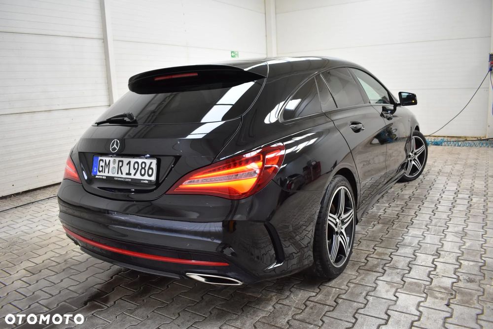 Mercedes-Benz CLA 250 4Matic 7G-DCT Sport - 10
