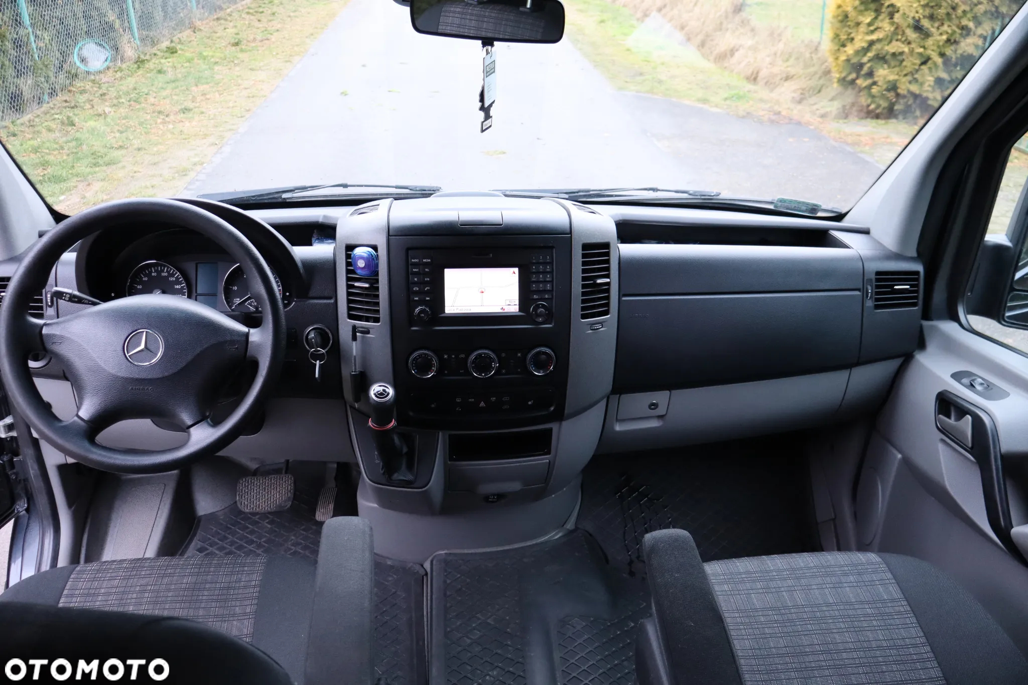 Mercedes-Benz Sprinter - 18
