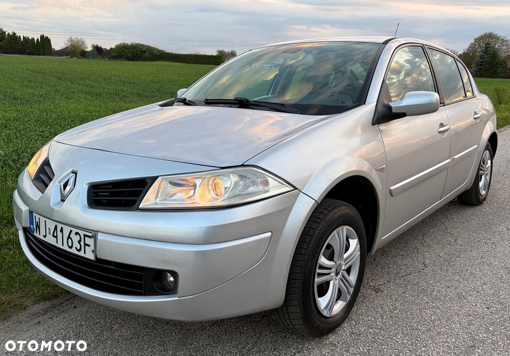 Renault Megane 1.6 Confort Privilege - 2