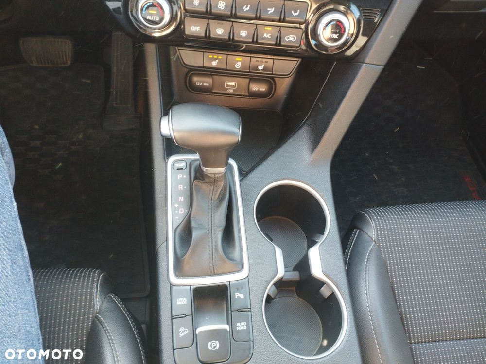 Kia Sportage 1.6 T-GDI L Business Line 2WD DCT - 32