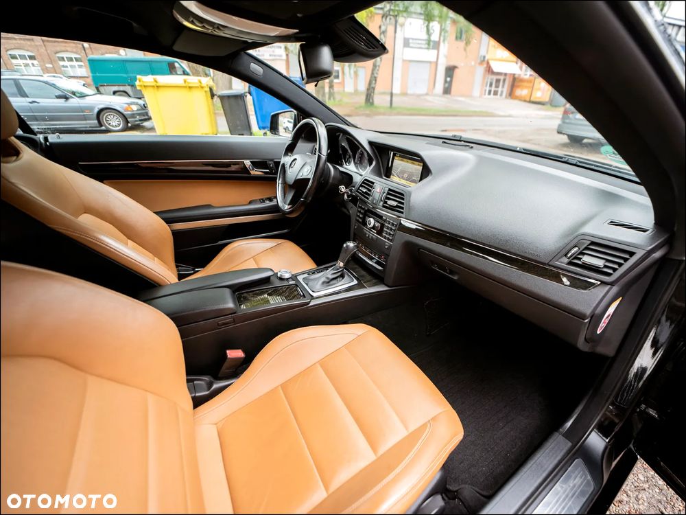 Mercedes-Benz Klasa E 250 BlueEFFICIENCY 7G-TRONIC Avantgarde - 20