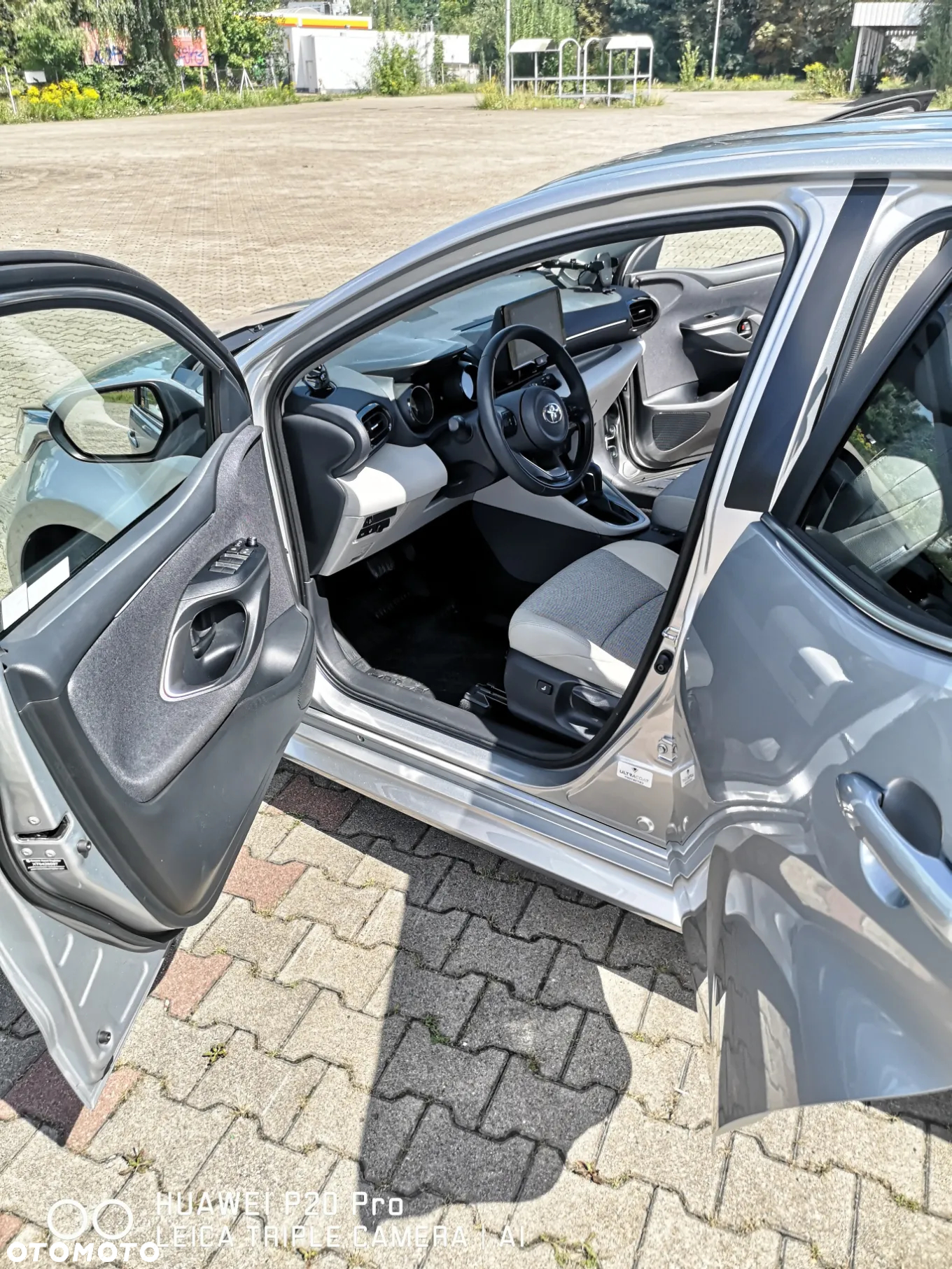 Toyota Yaris Hybrid 1.5 Executive - 14