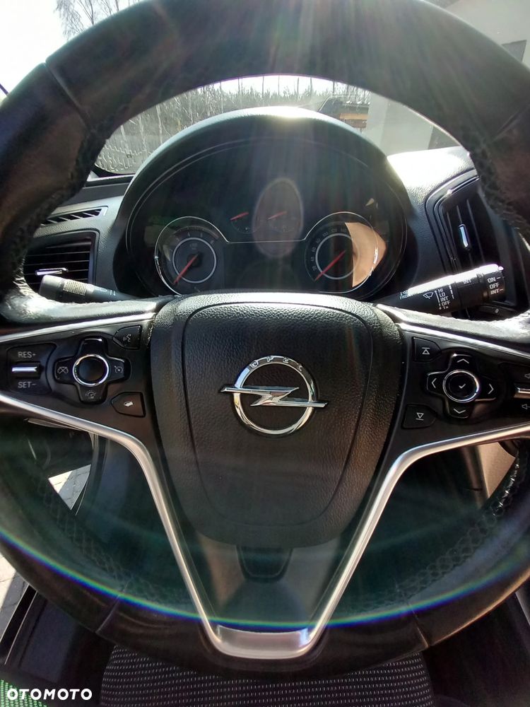 Opel Insignia - 19