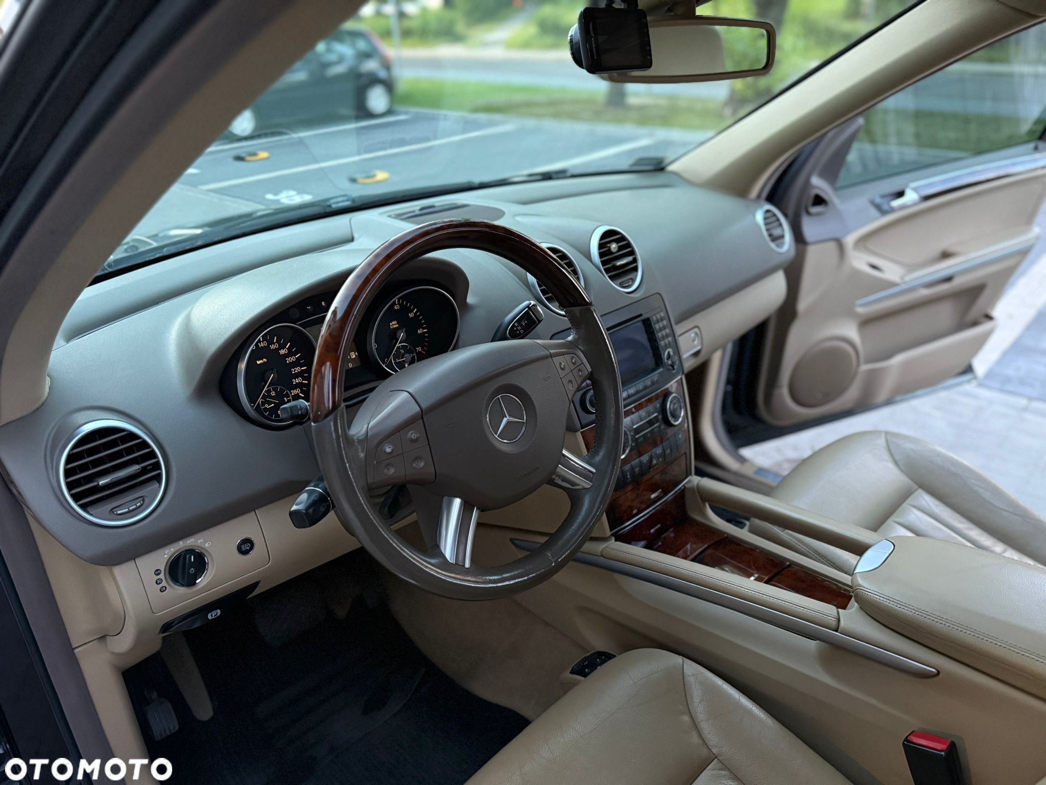 Mercedes-Benz ML 500 4-Matic - 26
