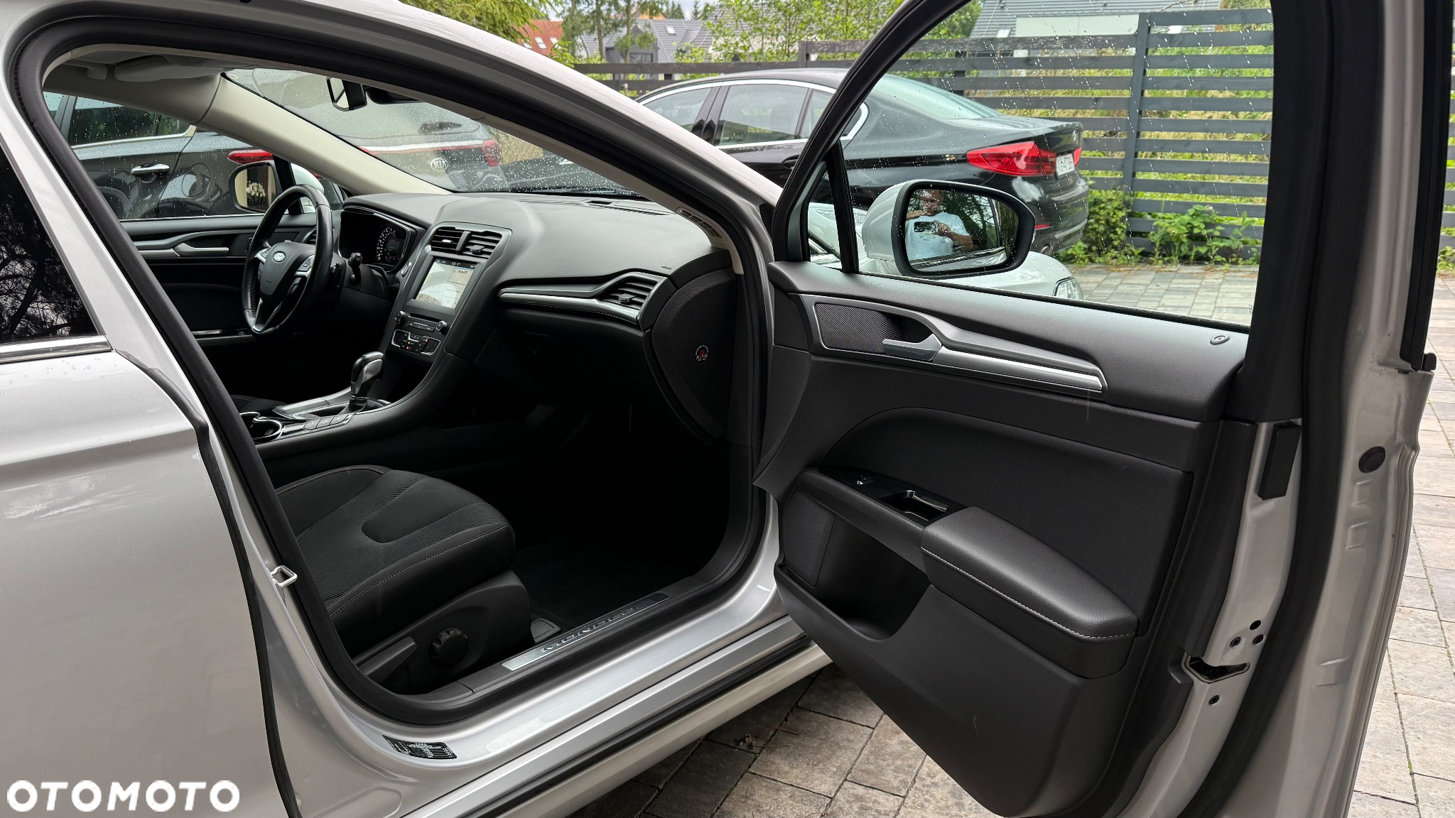 Ford Mondeo 2.0 TDCi Ambiente Plus PowerShift - 32