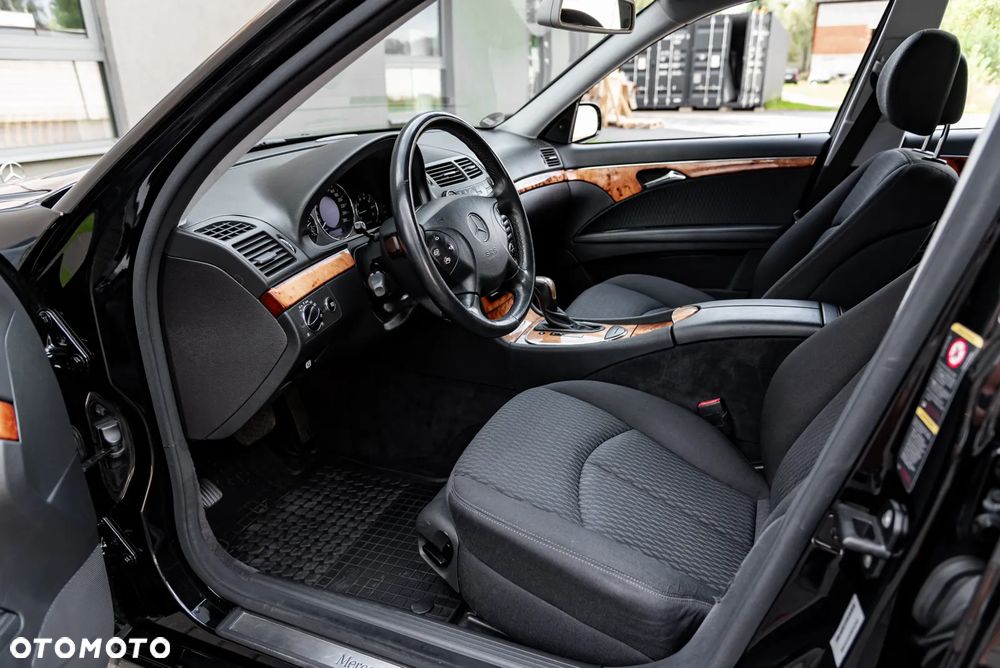Mercedes-Benz Klasa E 200 Kompressor Automatik Elegance - 4