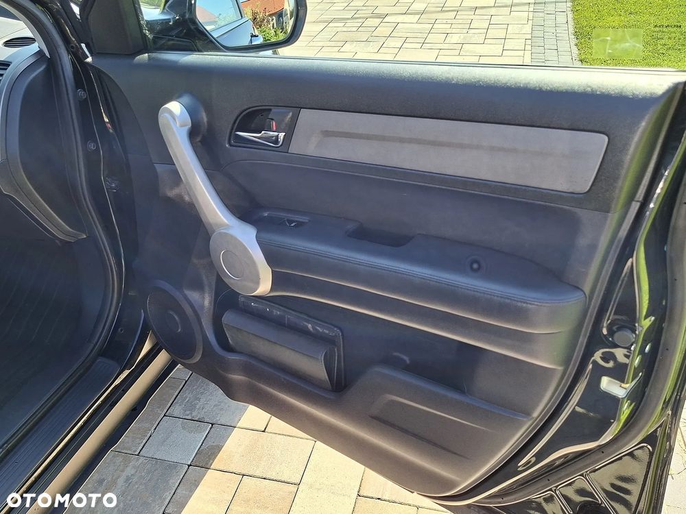 Honda CR-V 2.0i-VTEC Automatik Executive 50 Jahre Edition - 14