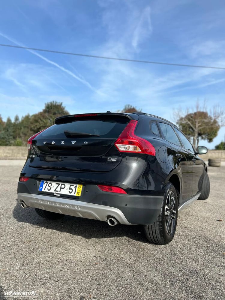 Volvo V40 Cross Country - 15