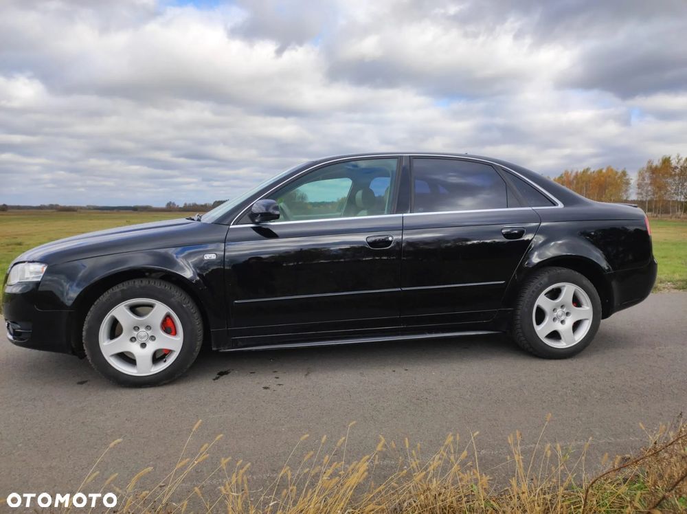 Audi A4 Limousine - 3