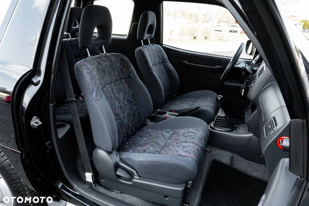 Toyota RAV4 2.0 Special - 19