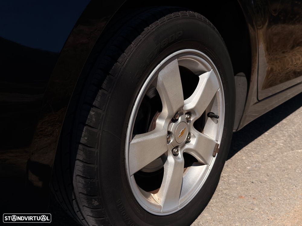 Chevrolet Cruze 1.6 LS - 11