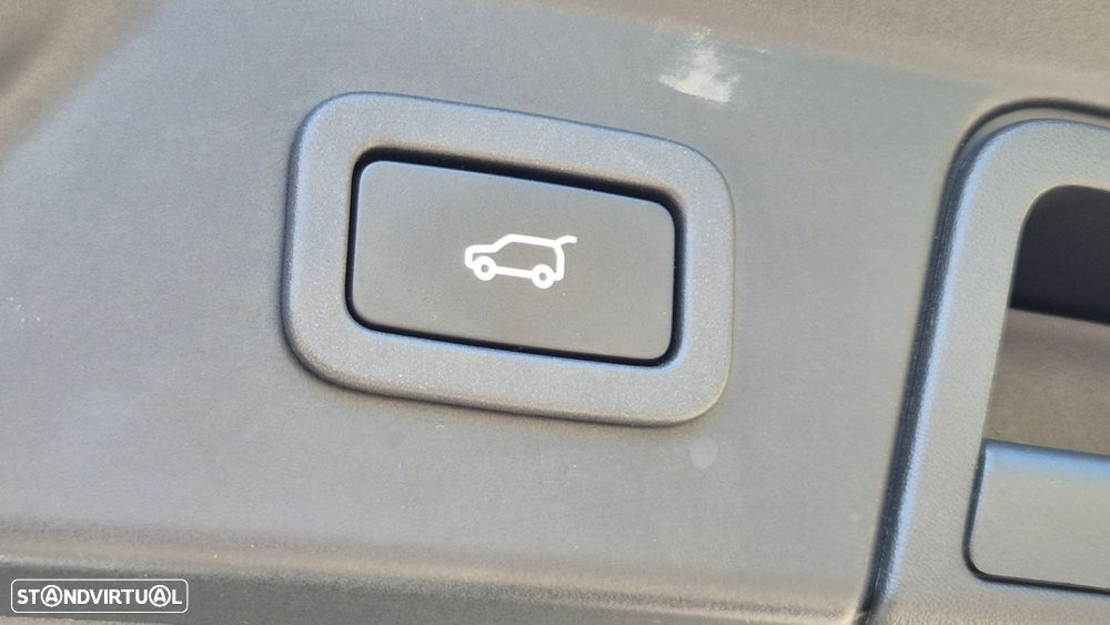 Land Rover Range Rover Velar 2.0d R-Dynamic - 39