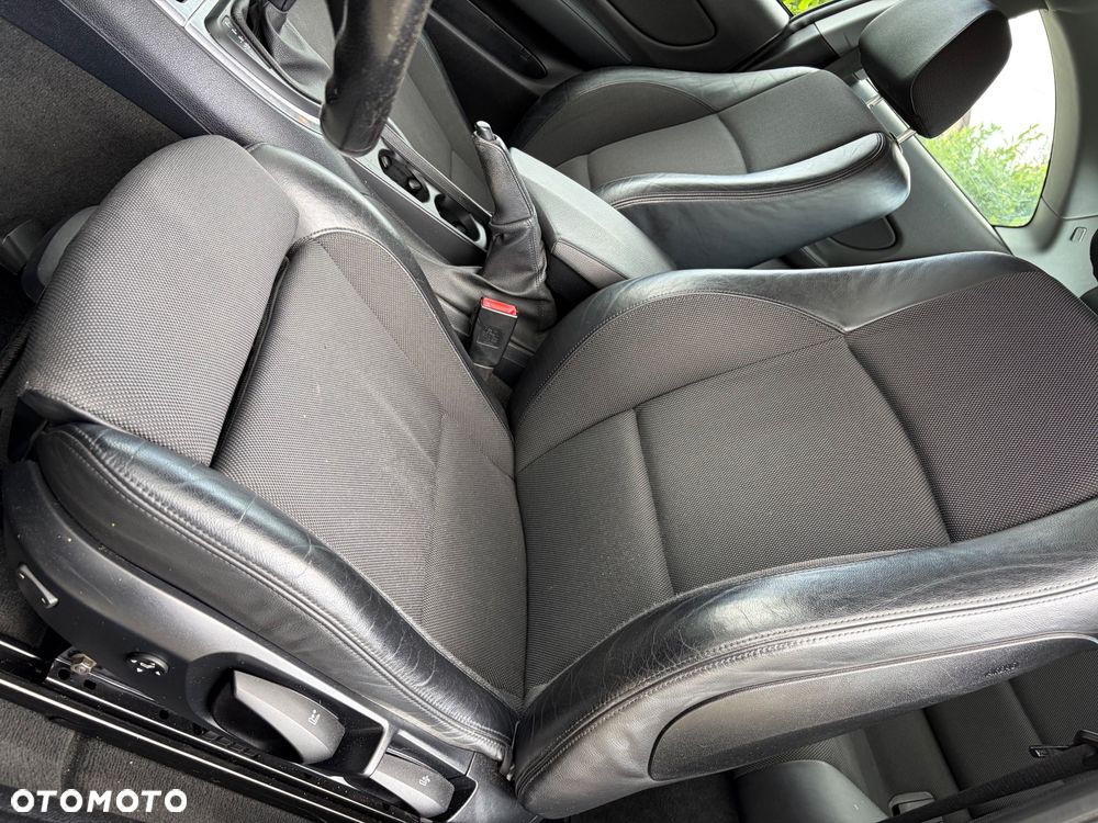 BMW Seria 1 120d - 23