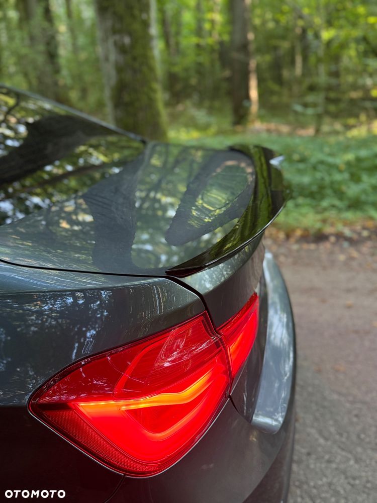 BMW Seria 3 320i Edition Luxury Line Purity - 14