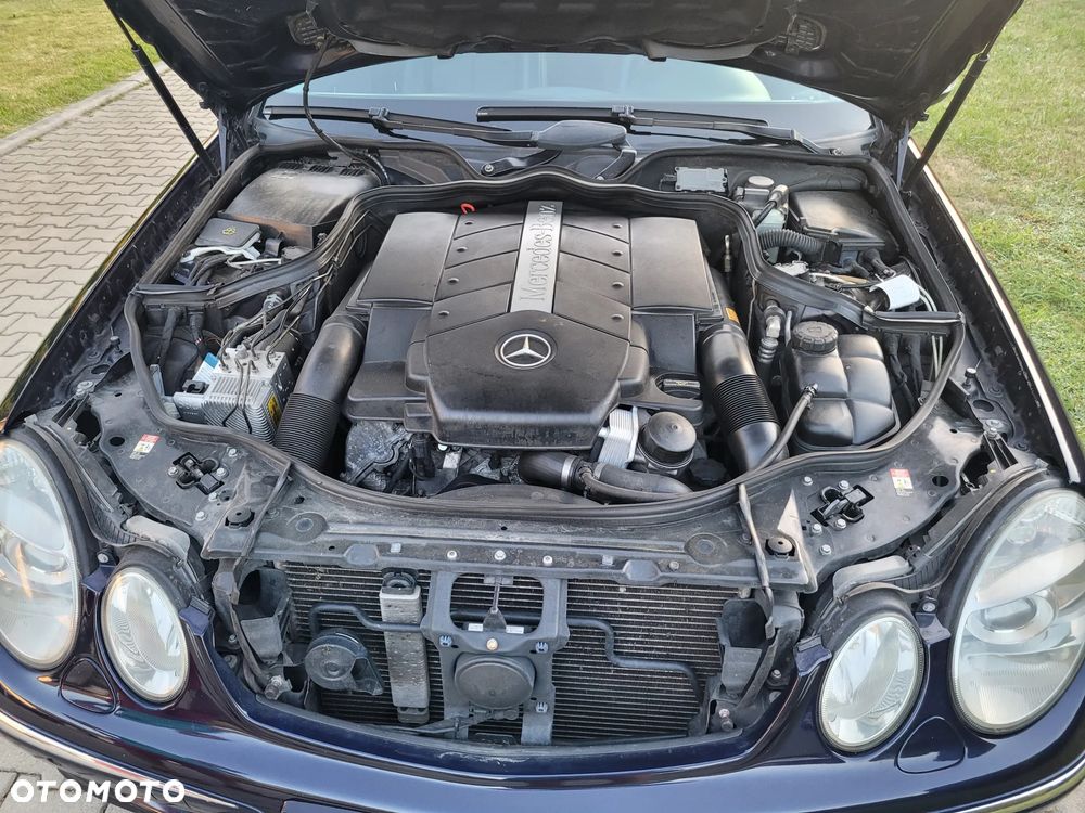 Mercedes-Benz Klasa E 500 Avantgarde - 37