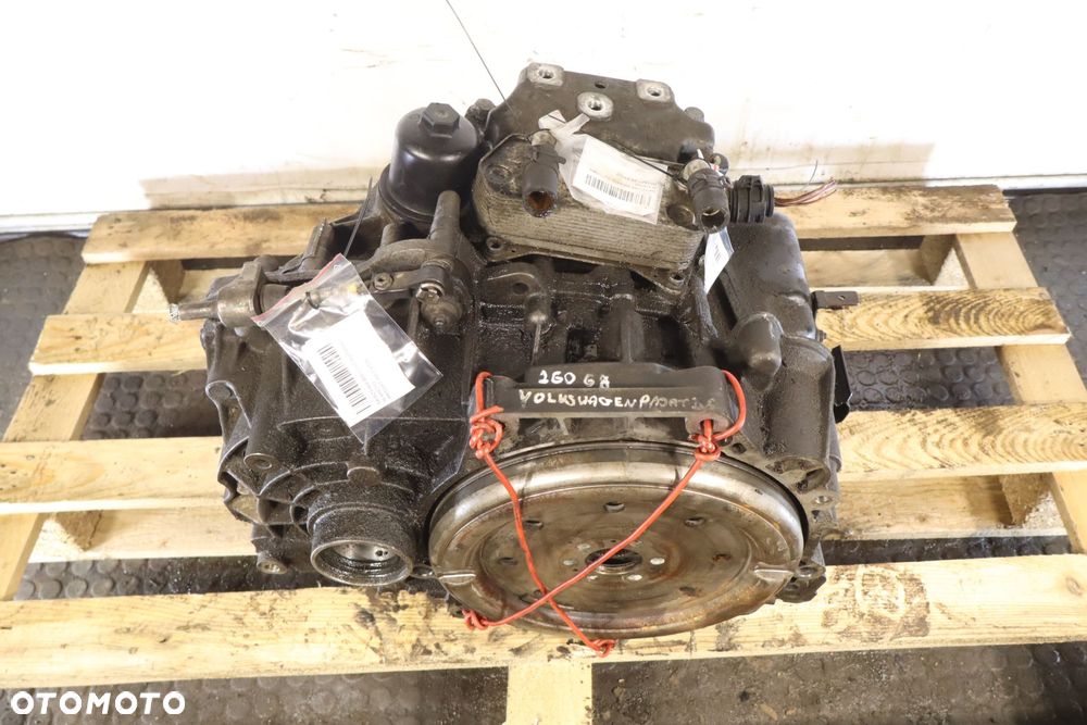 SKRZYNIA BIEGÓW AUTOMAT  VOLKSWAGEN PASSAT B6 2.0TDI KCU - 4