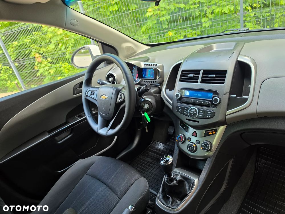 Chevrolet Aveo 1.2 LS - 11