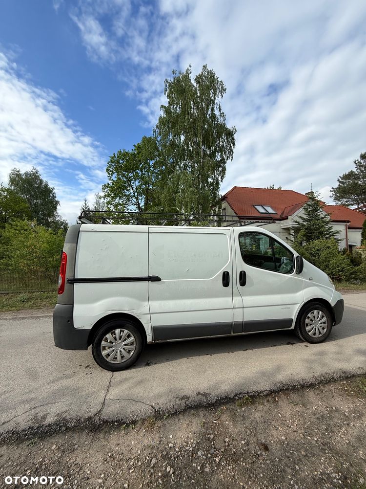 Renault Trafic - 32