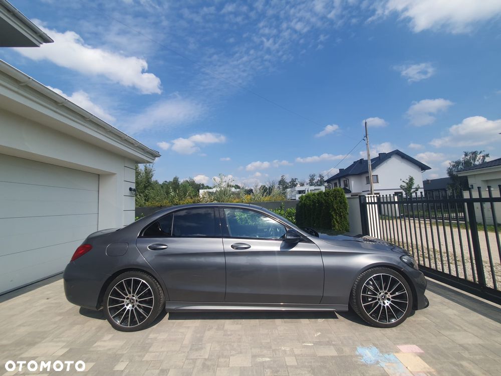 Mercedes-Benz Klasa C 200 4-Matic 9G-TRONIC - 4
