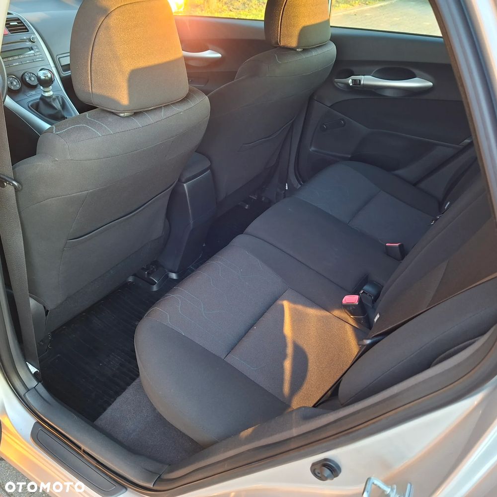 Toyota Auris - 12