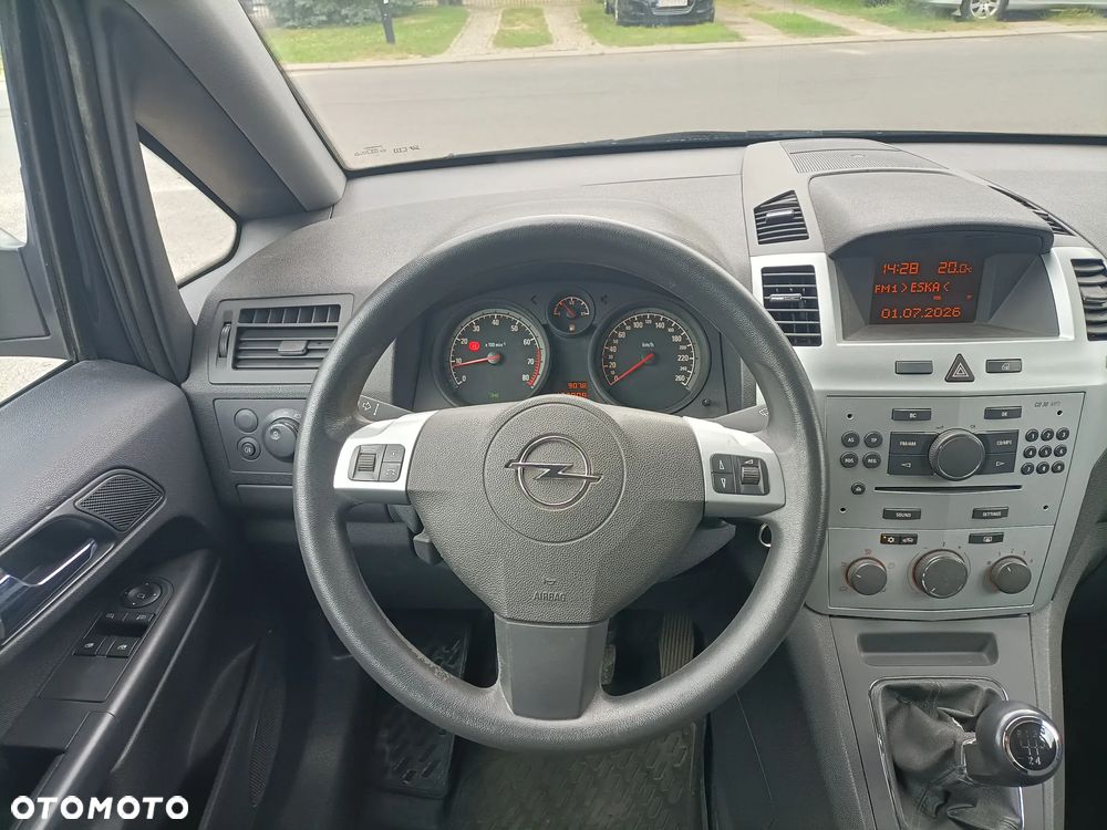Opel Zafira - 13