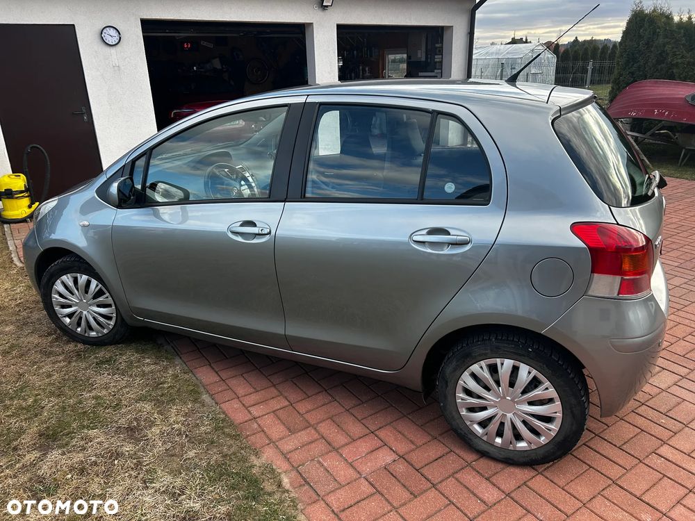 Toyota Yaris - 3