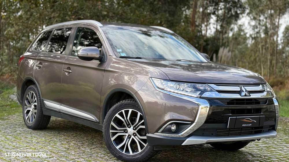 Mitsubishi Outlander 2.2 DI-D 4WD Intense - 1