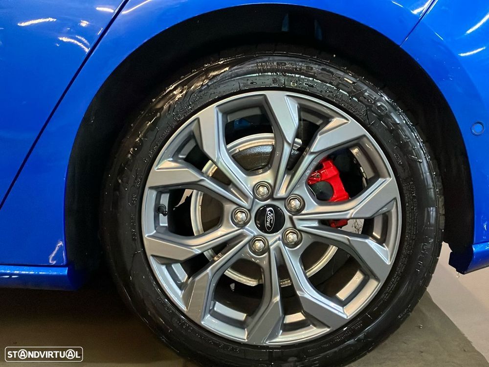 Ford Focus 1.0 EcoBoost MHEV ST-Line - 24