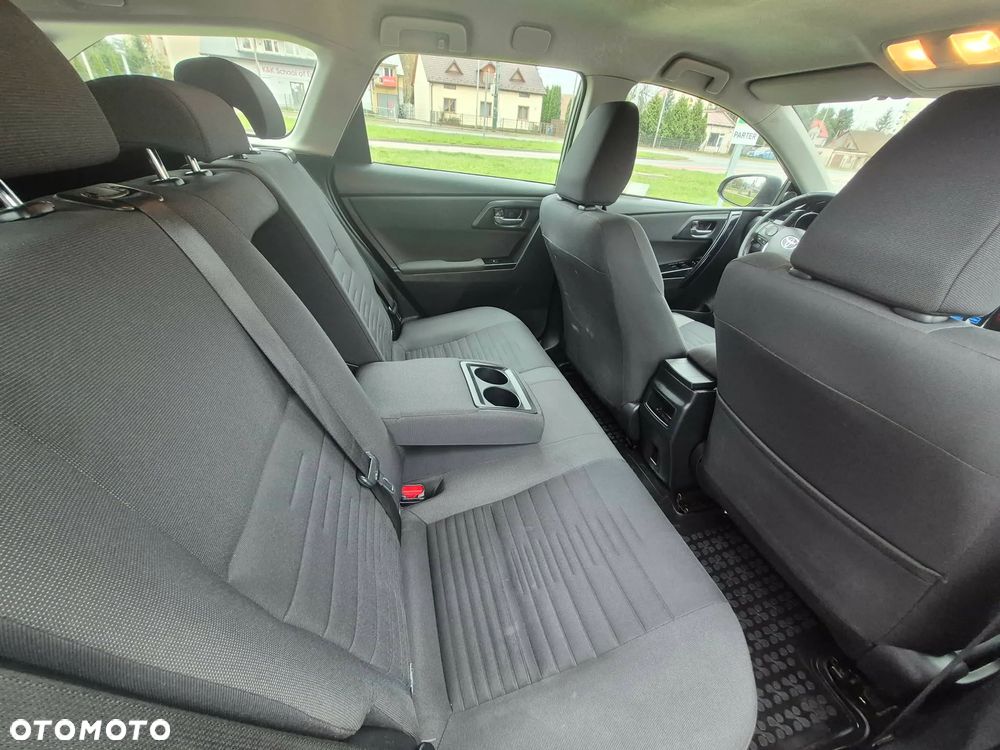 Toyota Auris Hybrid 135 Comfort - 13