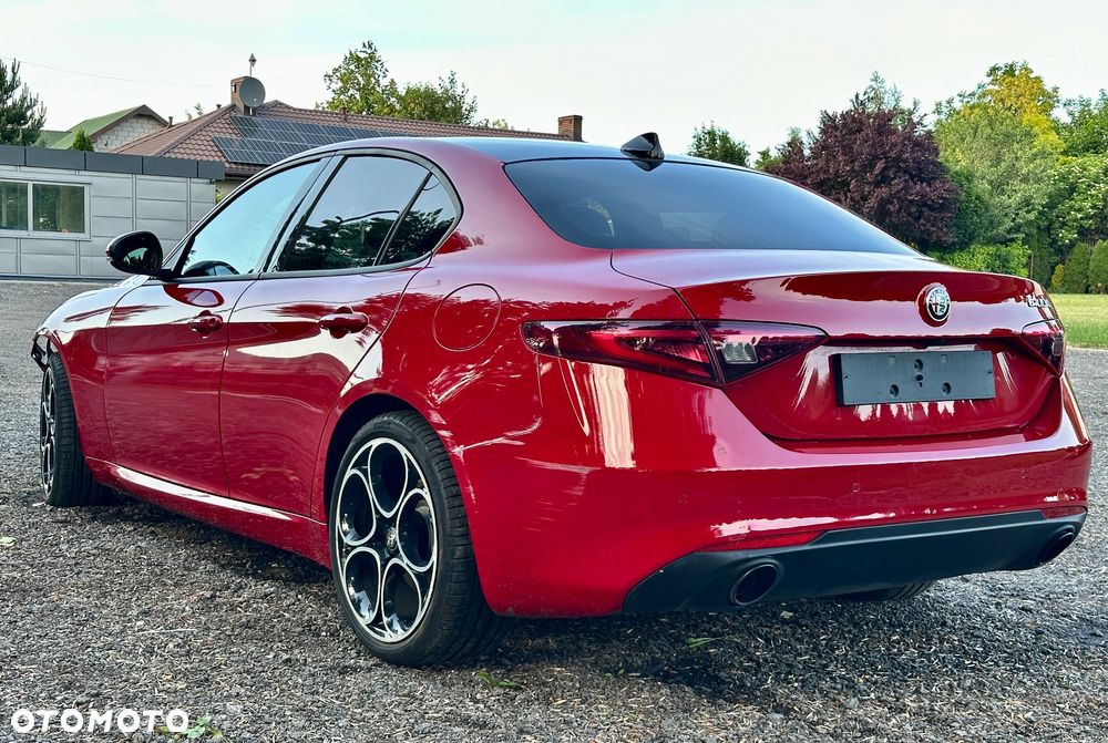 Alfa Romeo Giulia 2.0 Turbo - 2