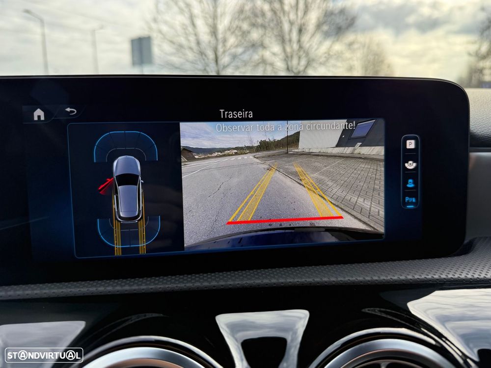 Mercedes-Benz A 250 e AMG Line - 17