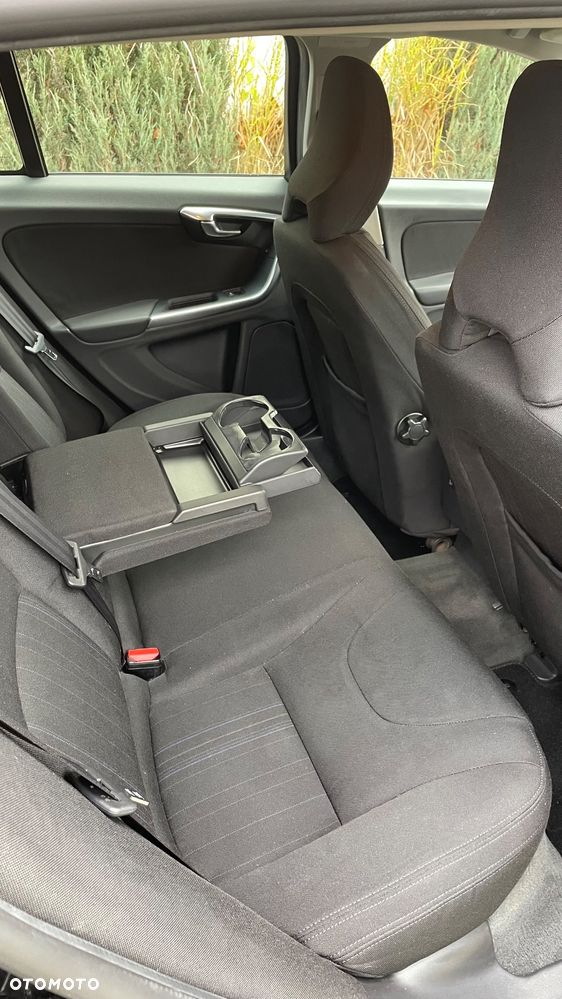 Volvo V60 D2 Geartronic Powershift Kinetic - 30