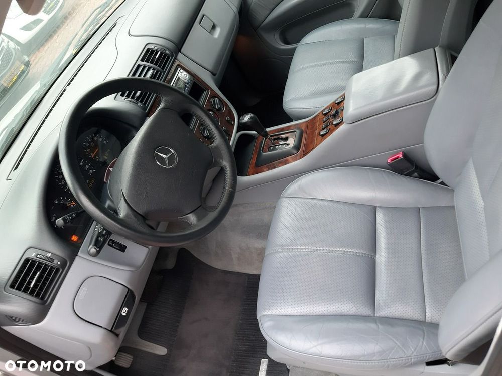 Mercedes-Benz ML 2000