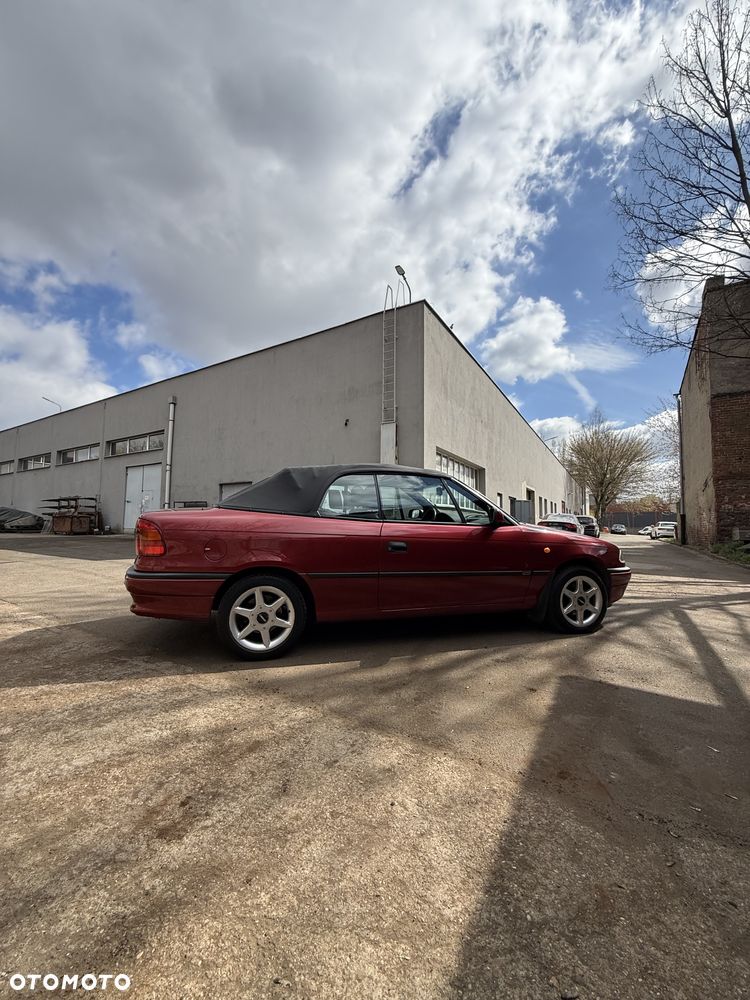 Opel Astra 1.8 16V Dream - 13