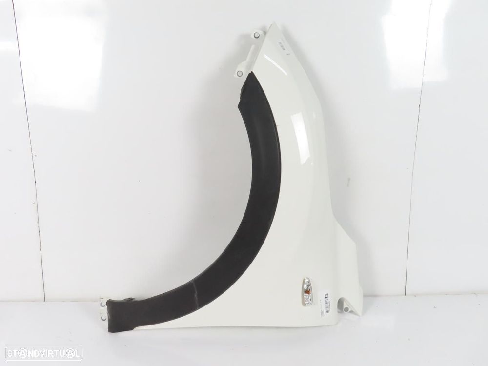 Guarda-lamas Esquerdo/Frente Usado / Original KIA STONIC (YB) 66311H8450 - 2