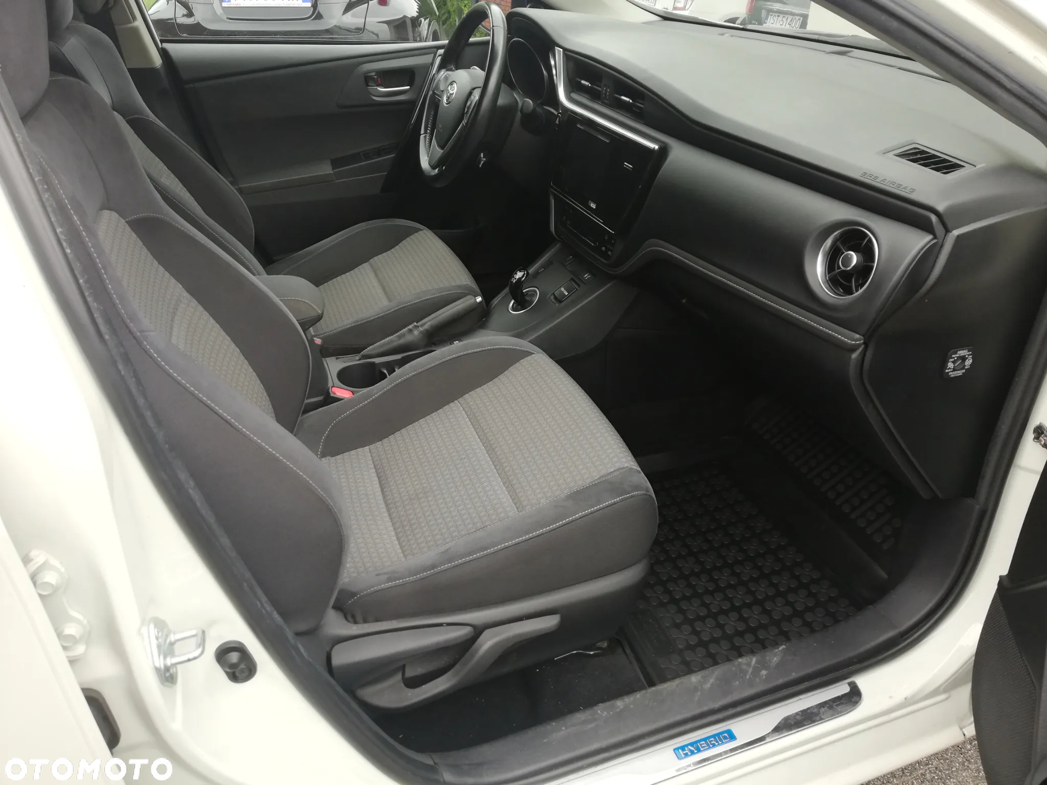 Toyota Auris - 15