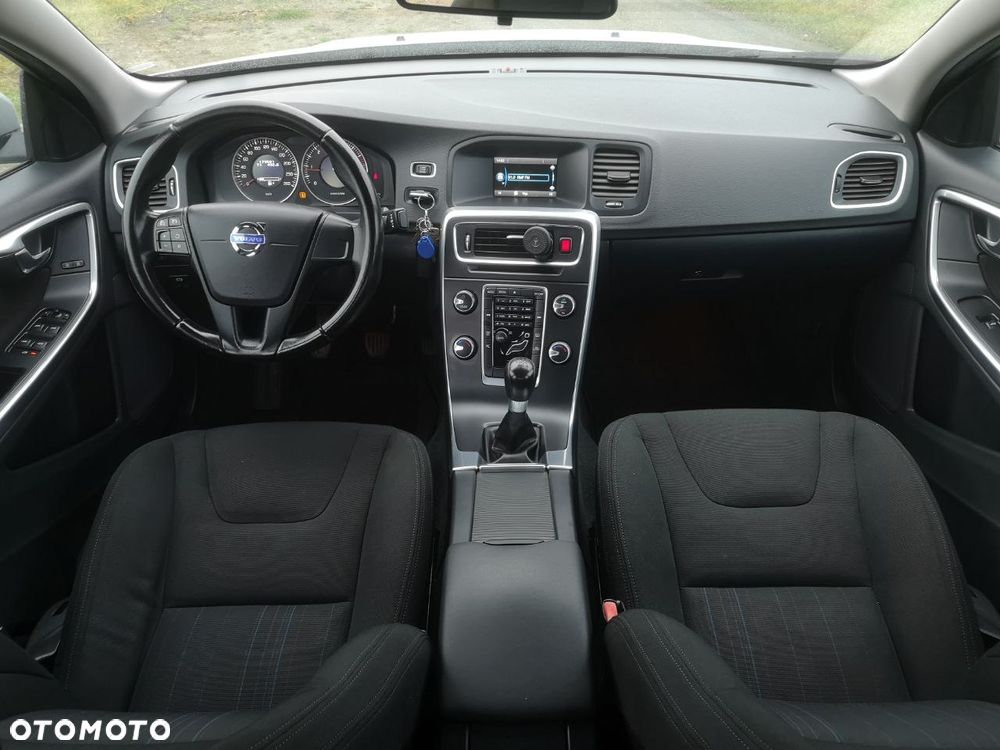 Volvo S60 DRIVe Momentum - 10