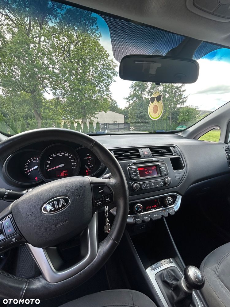 Kia Rio - 6